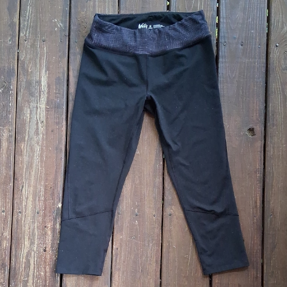 REI Capri Length Legging